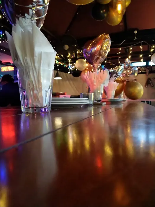 Gossip Bar & Kitchen Picture 9