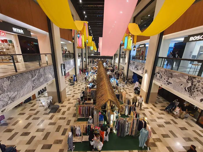 Publika Shopping Gallery Picture 3
