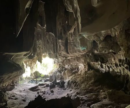 Gua Keris (Keris Cave)