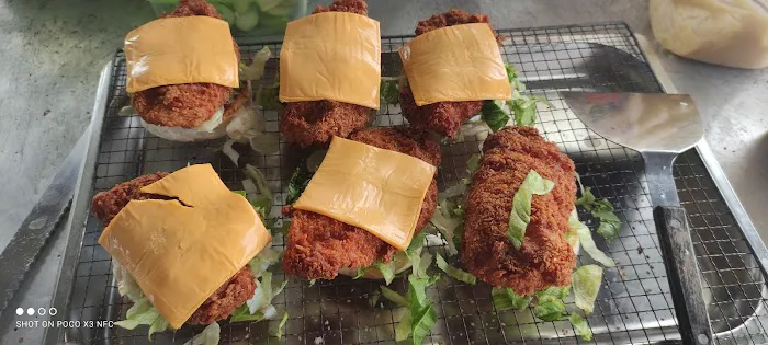 BURGER BRO SPICY Picture 7