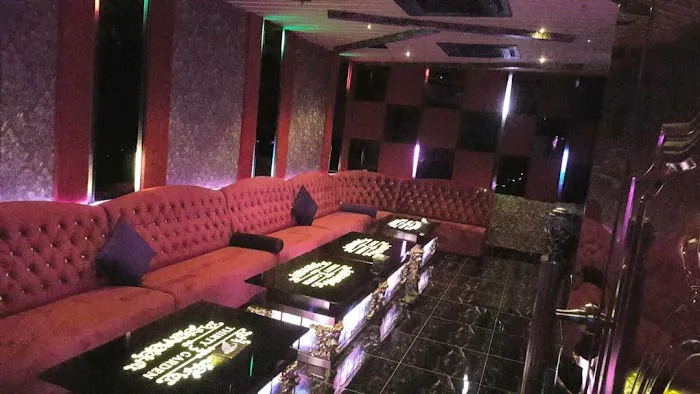 Thirty 3 Garden. Restobar Picture 10
