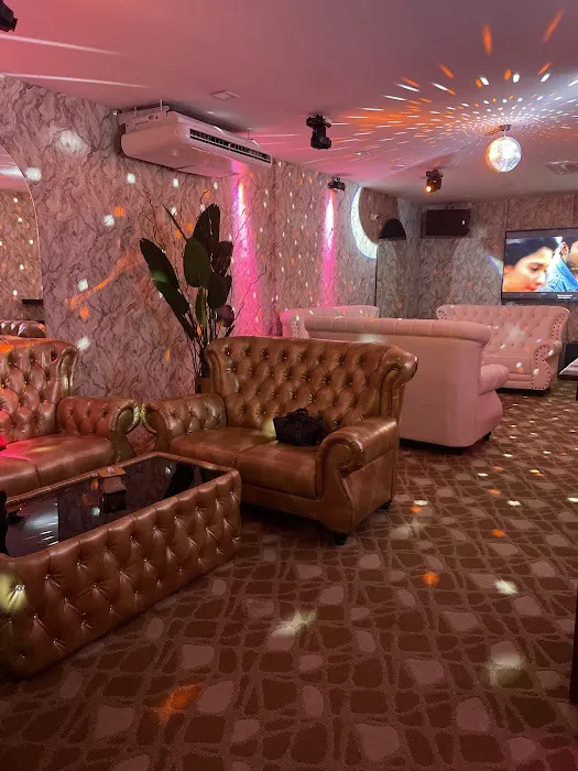 NATH'S RESTAURANT AND BAR Picture 9