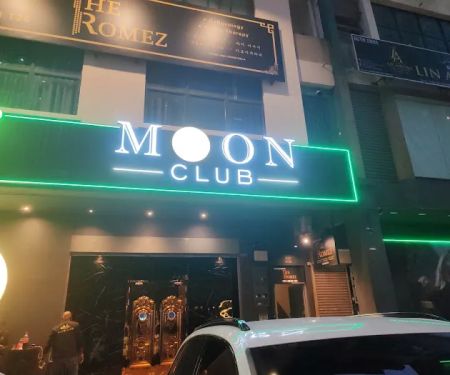 Moon Club
