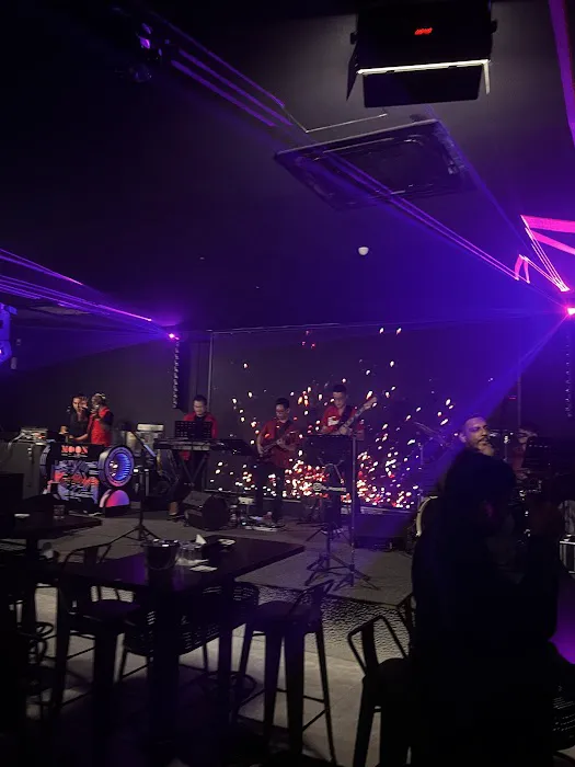 Moon Club Picture 6