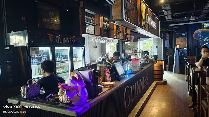 Three Stooges Bistro Sunway Picture 5