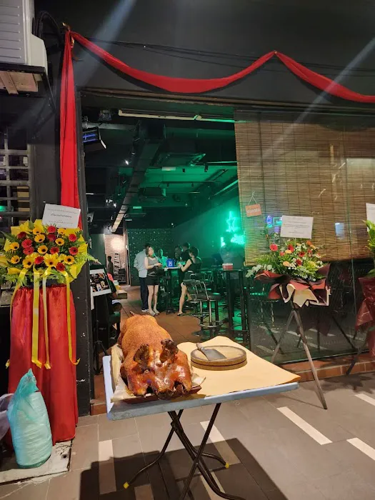 9 BAR & WILD MASHROOM STEAMBOAT Picture 8