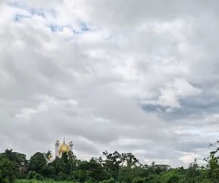 View of Istana Iskandariah and Masjid Ubudiah