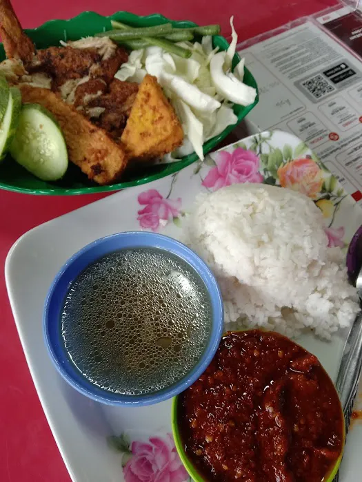 Gerai nasi ayam alang Picture 5