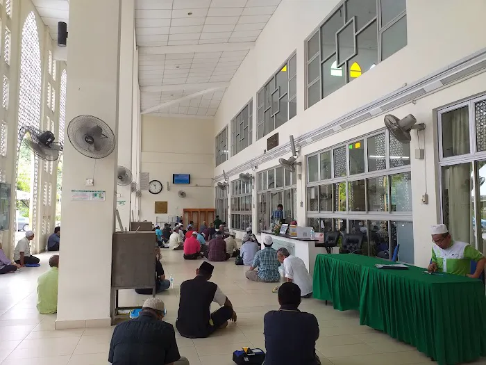 Masjid Bandar Tun Hussein Onn Picture 6