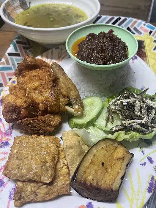Restoran Pinggiran Danau Picture 6