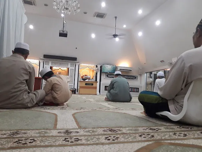 Surau Al-Husna (Surau Solat Jumaat) Picture 4