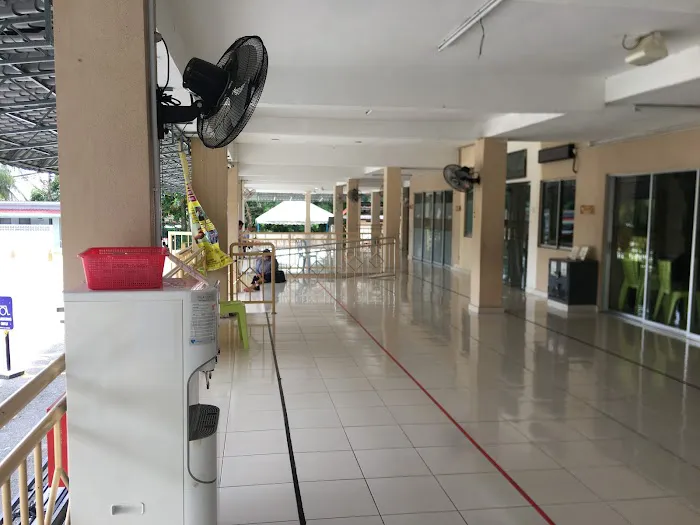 Surau Al-Husna (Surau Solat Jumaat) Picture 10