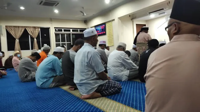 Surau At-Tarbiah Al-Islamiah Picture 2