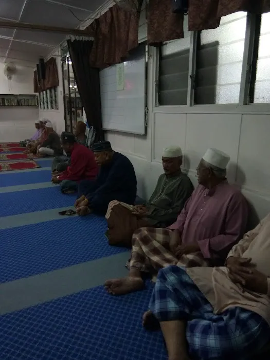 Surau Perkampungan Sungai Isap Picture 3