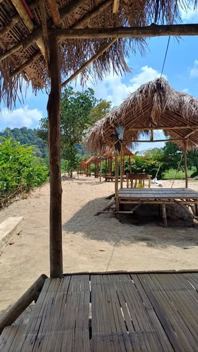 Gabong pasir luas campsite Picture 4