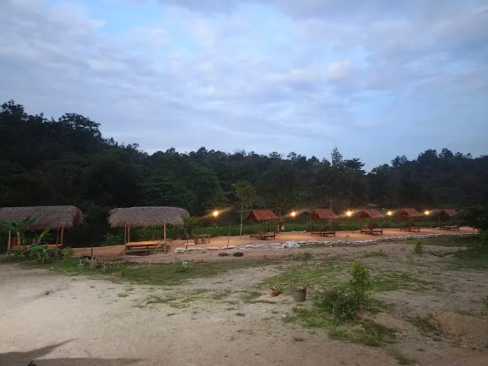 Gabong pasir luas campsite Picture 3