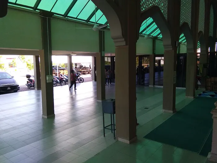 Masjid Sungai IsapPerdana (Masjid Sultan Ahmad Shah) Picture 4