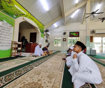 Surau Al Mukhlisin