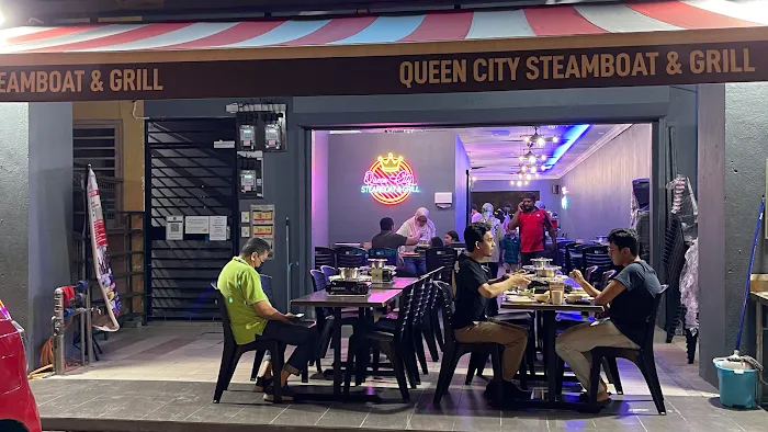 Queen City Steamboat And Grill (Permaisuri) Picture 3