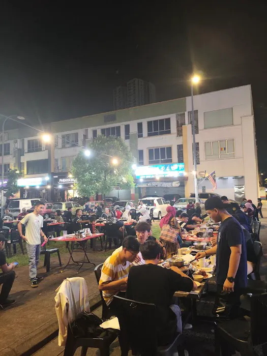 Queen City Steamboat And Grill (Permaisuri) Picture 2
