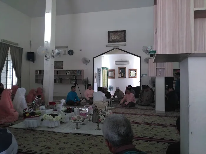 Surau Nur Al-Hidayah Picture 10