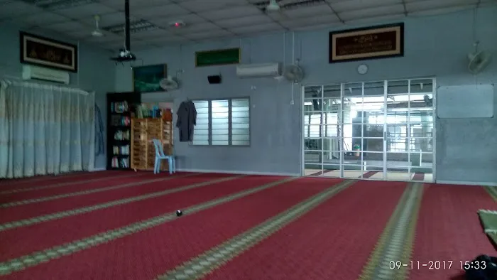 Surau As-Syakirin BMC (Solat Jumaat) Picture 9