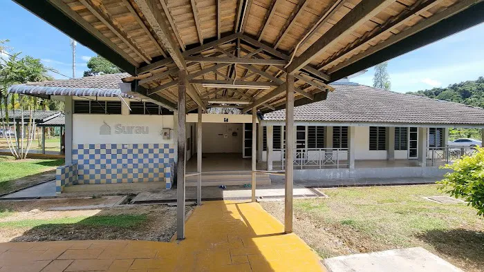 Surau Rehat Dan Rawat Gua Musang Picture 3