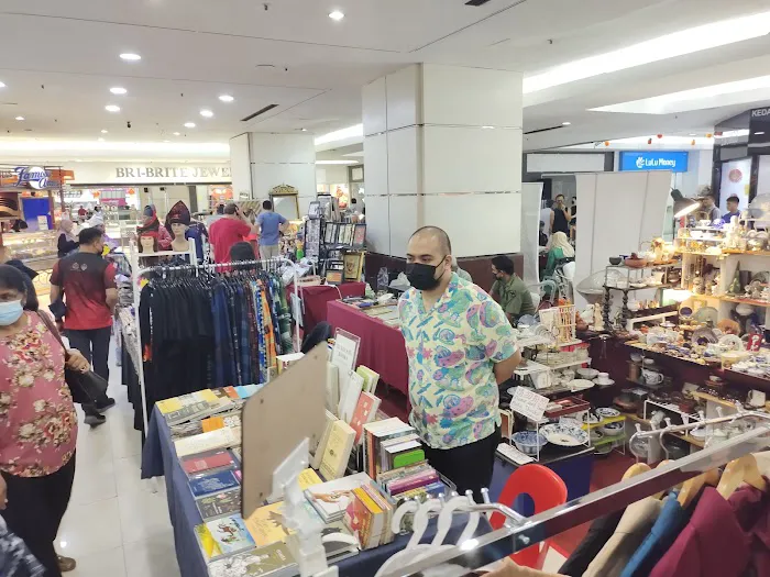 Amcorp Mall Picture 1