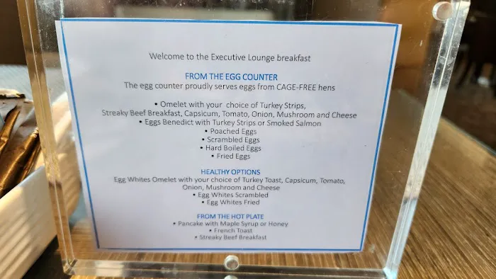 Executive Lounge Picture 4