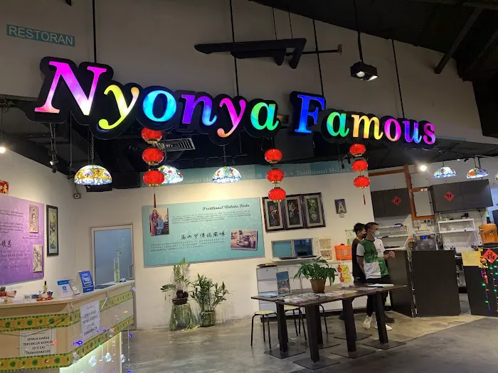 Nyonya Famous Picture 5