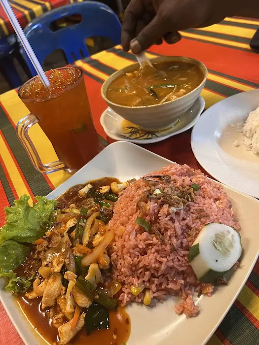 Mimi Tomyam & Thai Kitchen Picture 3