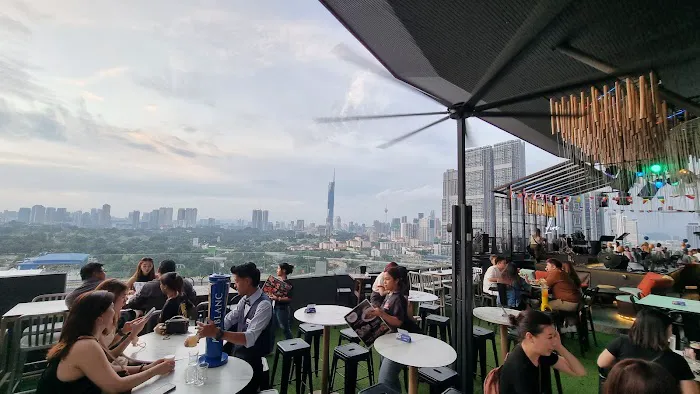 Hallaway KL Rooftop Bar Picture 5