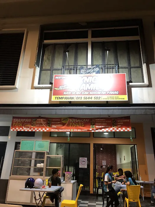 Restoran Ciknick's Family Picture 9