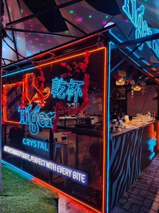 Crystal Lounge Picture 4
