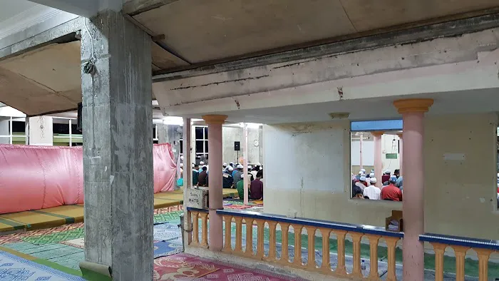 Balok Makmur Mosque Picture 7
