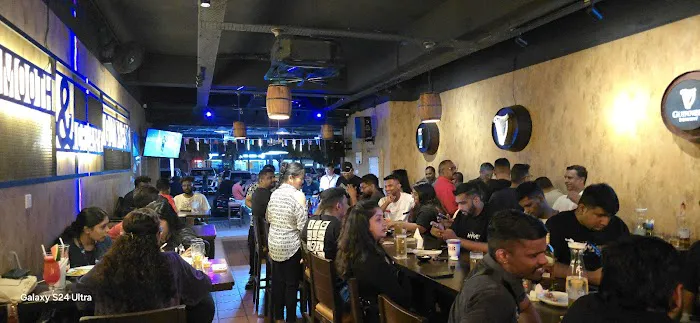 The Barrel Irish Bar & Restaurant Picture 4