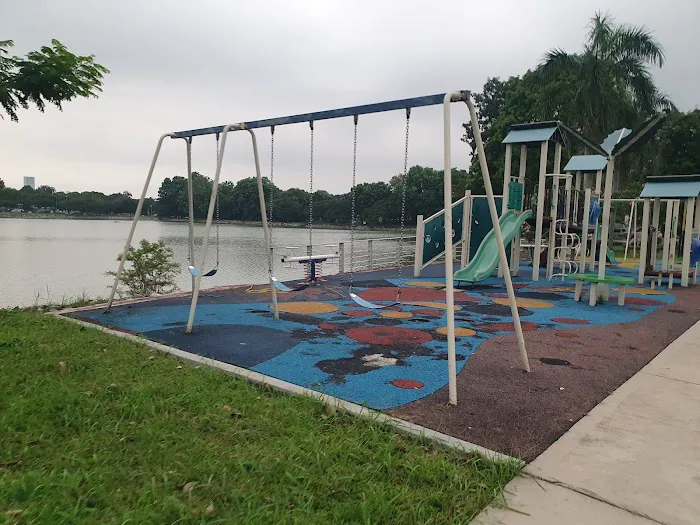 Taman Bandar Bukit Raja Picture 3