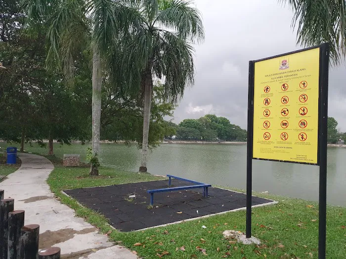 Taman Bandar Bukit Raja Picture 7
