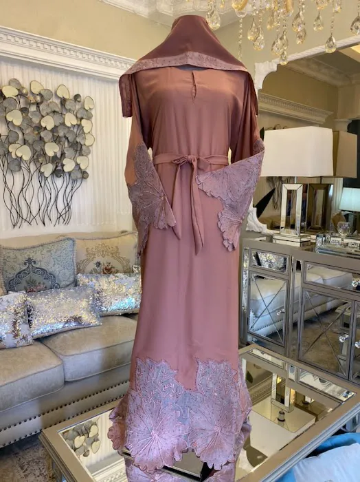 Qistinarose Abaya Picture 3