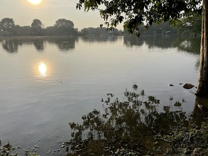 Laman Lakeside Picture 2