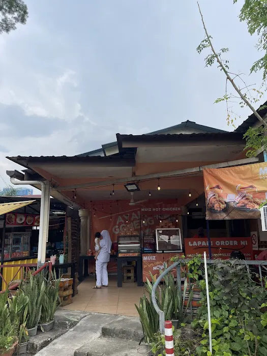MUIZ HOT CHICKEN BUKIT IDAMAN Picture 4