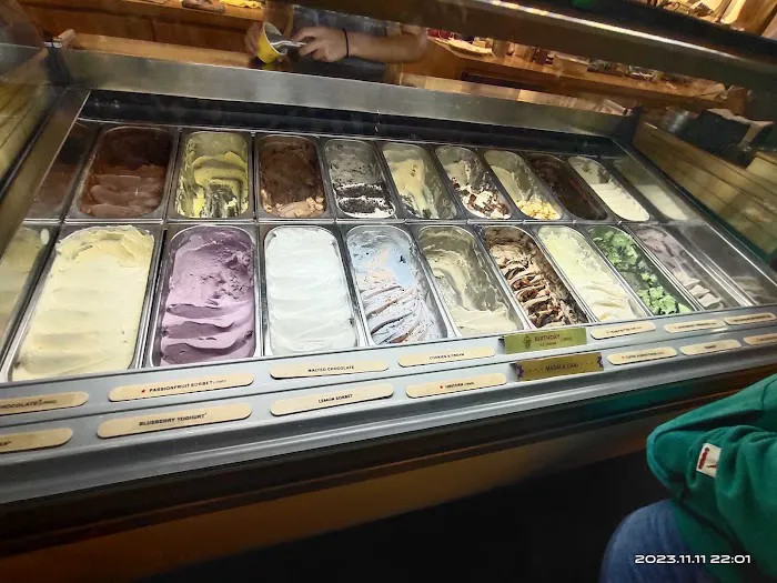Inside Scoop Bandar Mahkota Cheras Picture 7