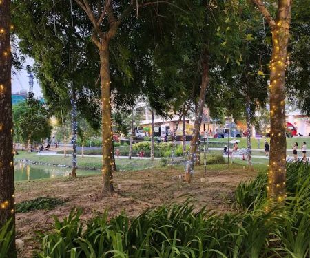 Quayside Mall Linear Park