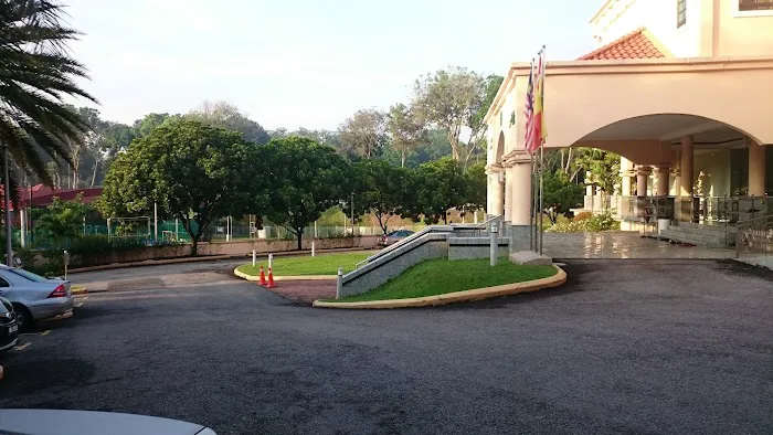 Surau An-Nur Center Country Heights Picture 7