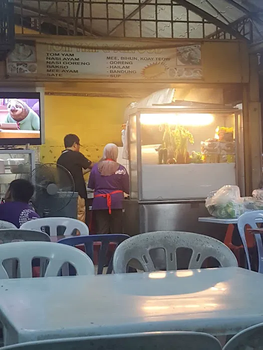 Tom Yam & Seafood Picture 9