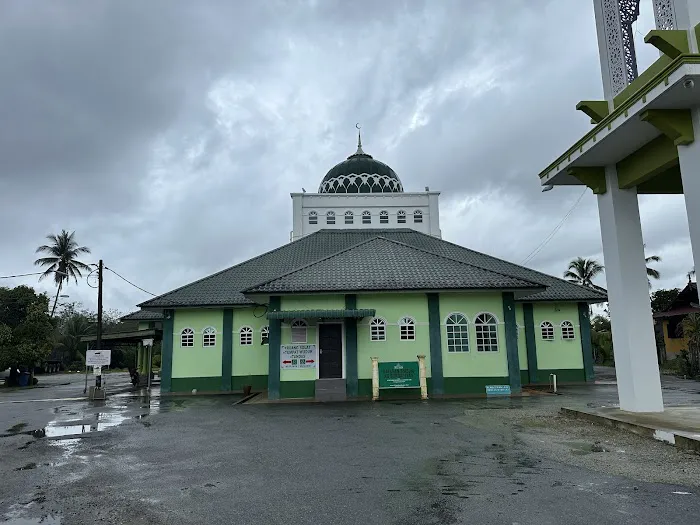 Masjid Kampung Sungai Ikan Picture 3