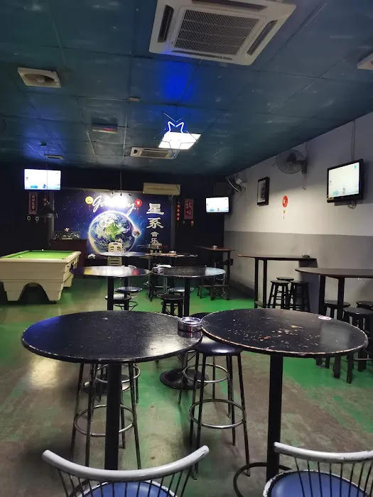 VP Glory Kitchen Picture 2