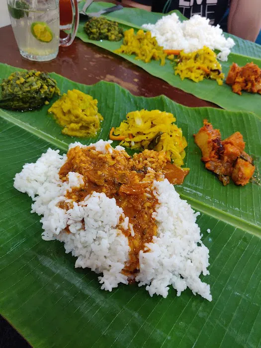 Niveatha curry house Picture 3