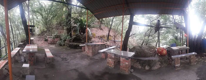 Lavvyy's Hill Picture 4