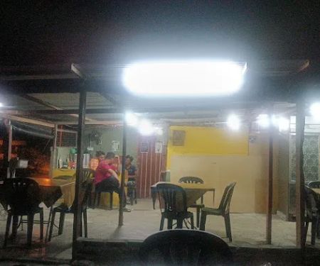 Warung Kak Ngah
